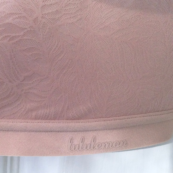 ⚡️SALE⚡️🖤Lululemon Shadow Mesh Bra Leaf - Picture 12 of 13